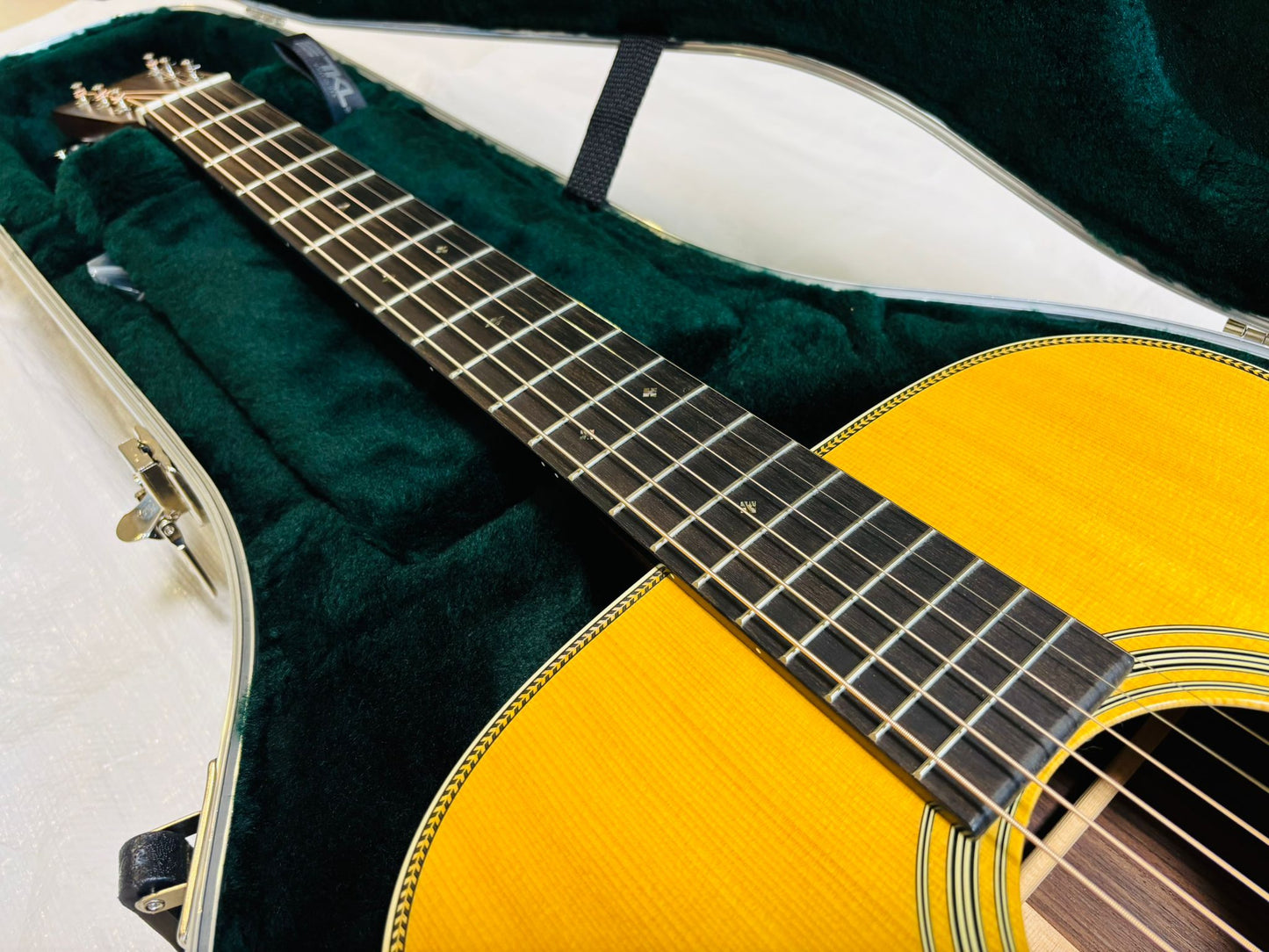 Martin OM-28 (Pre-owned) 2024 - Like Brand New