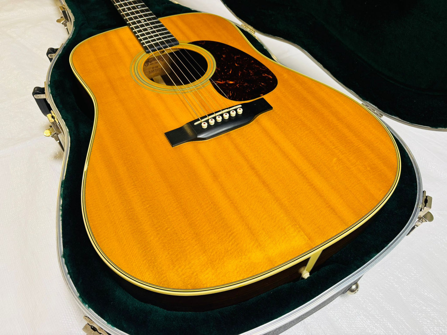 Martin D-28 (Pre-owned) 2019