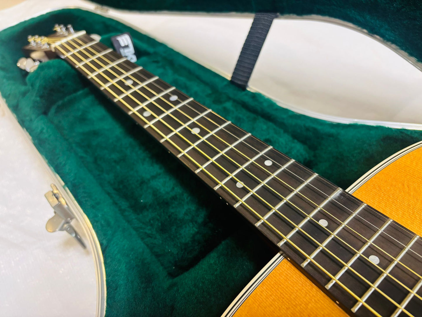 Martin D-28 (Pre-owned) 2009