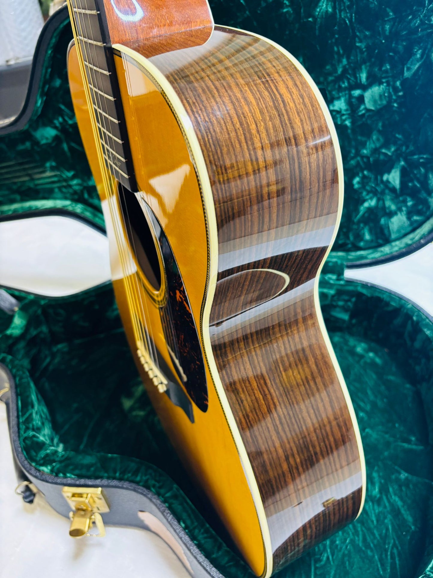 Martin 000-28EC Eric Clapton (Pre-owned) 2011