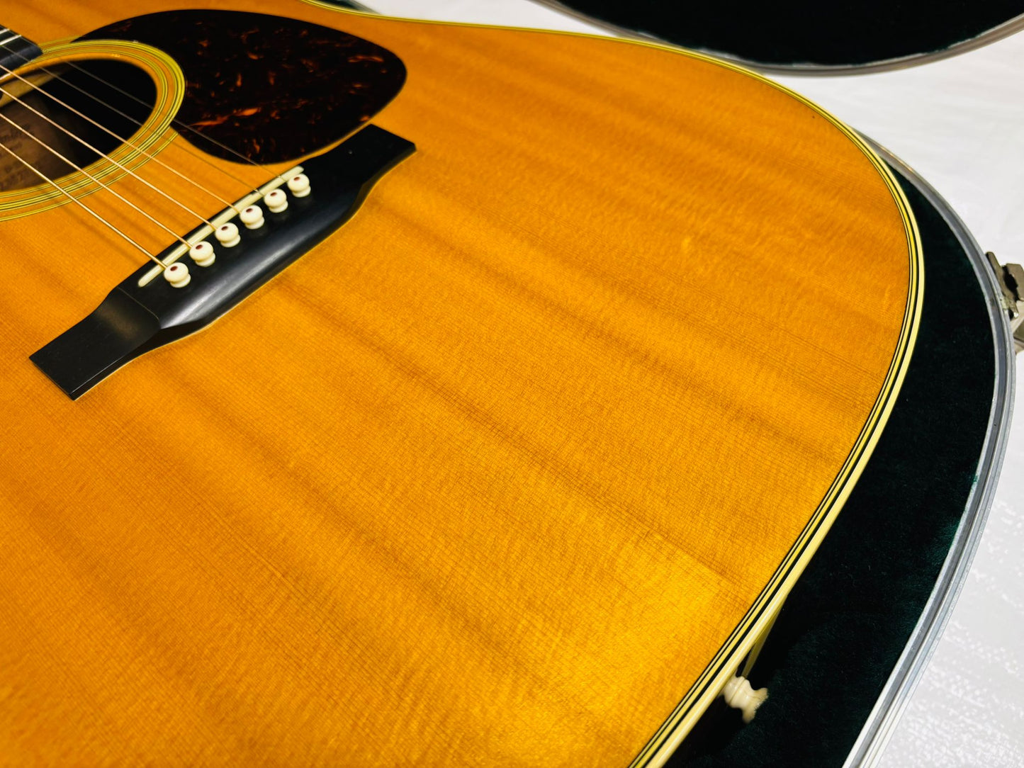 Martin D-28 (Pre-owned) 2019