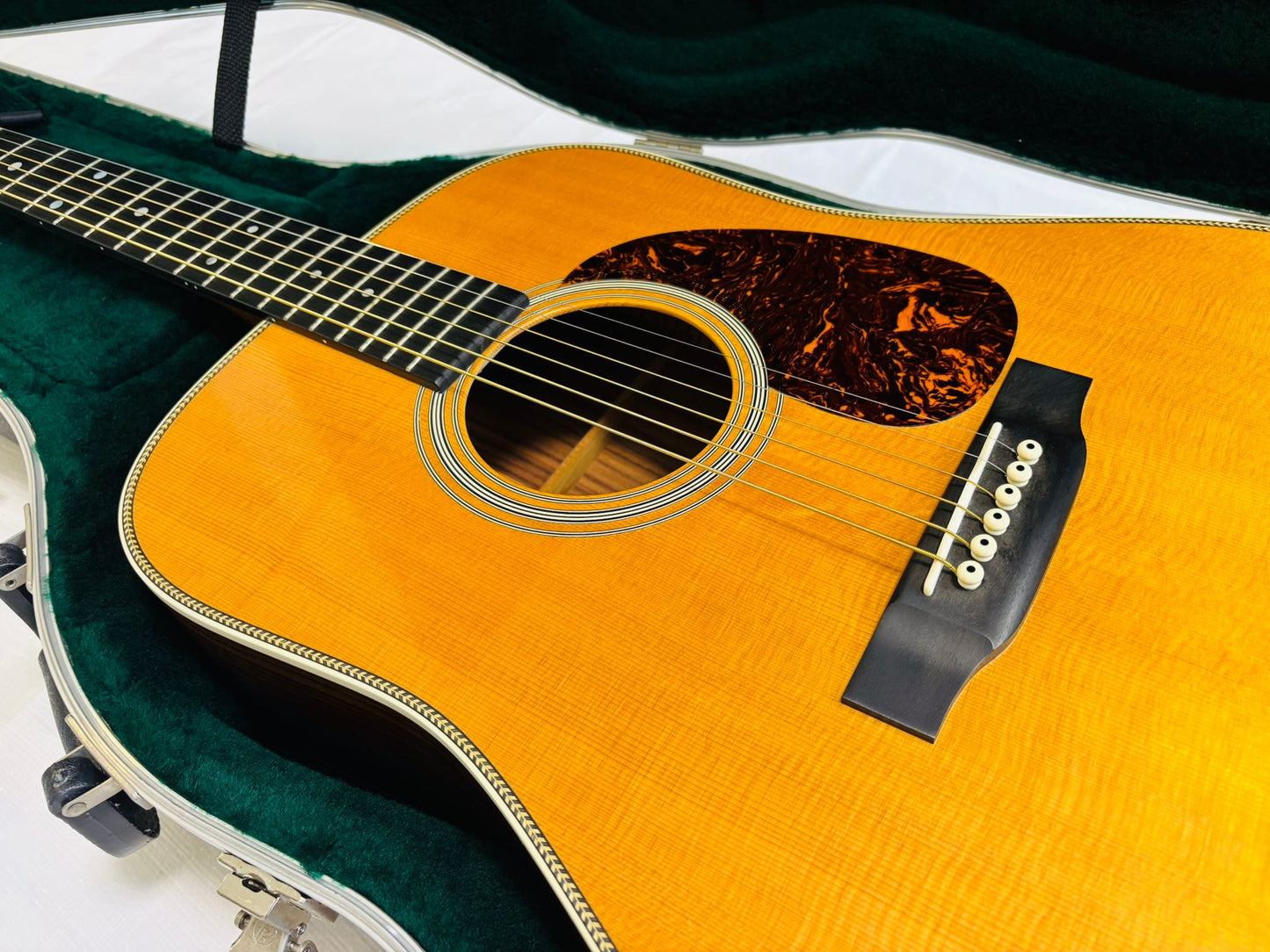 Martin HD-28 (Pre-owned) 2014