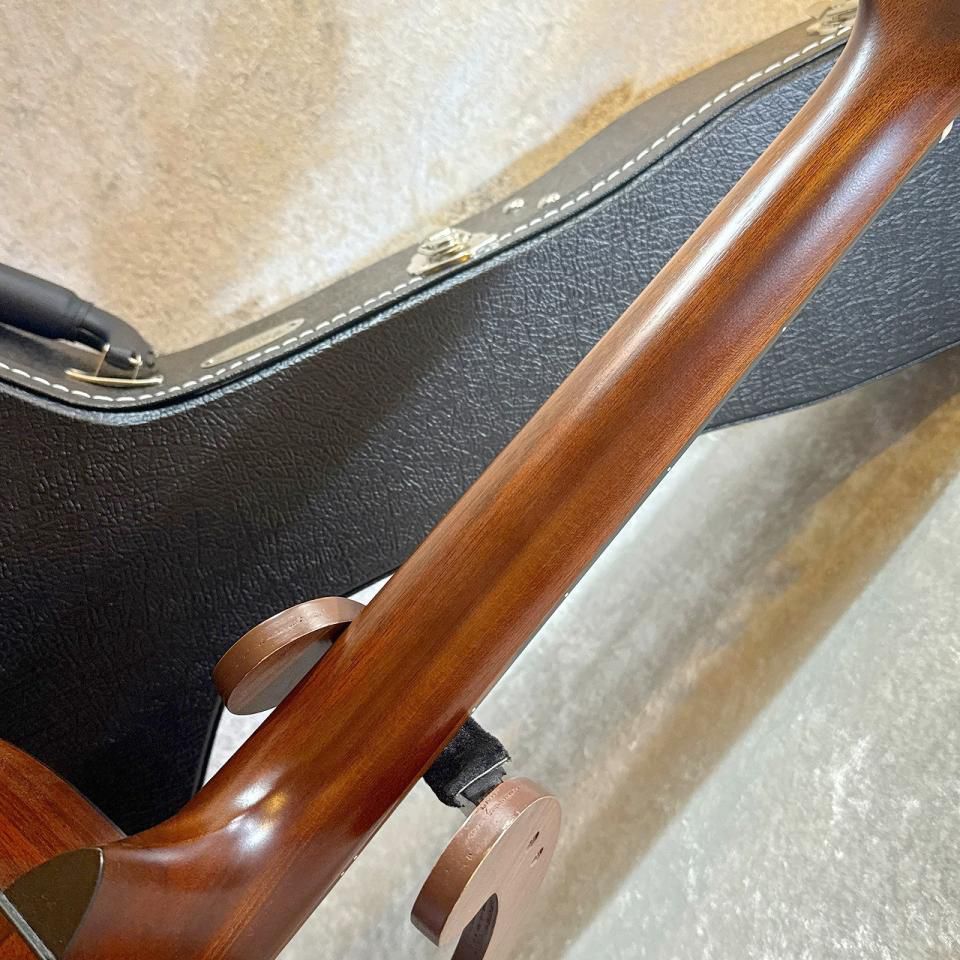 Martin D-18 Streetlegend (Pre-owned) 2024 like new