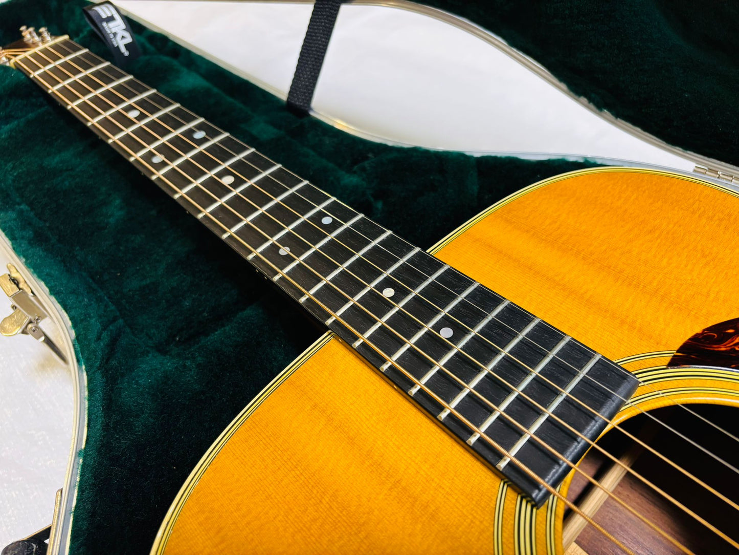 Martin D-28 (Pre-owned) 2019