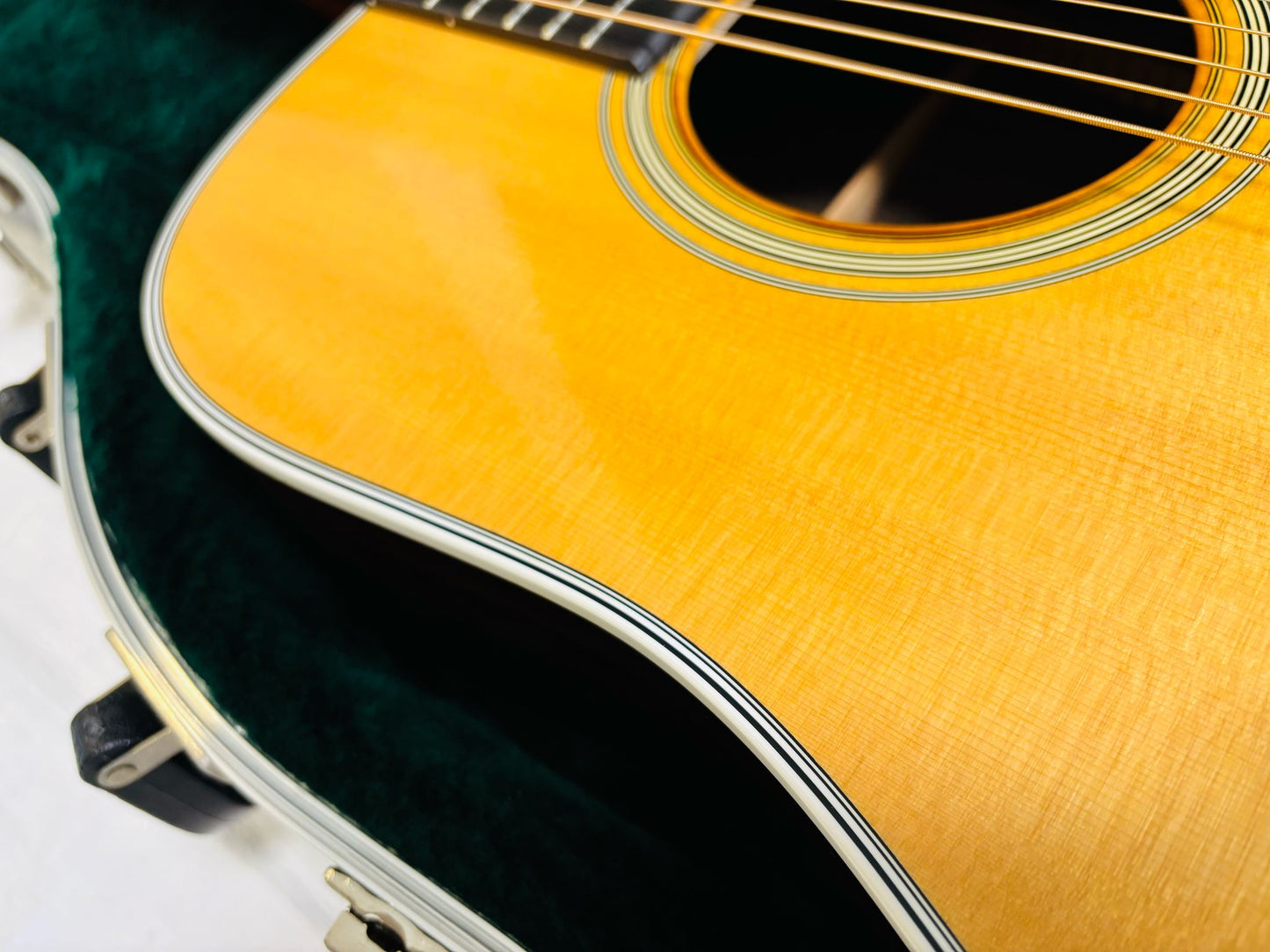 Martin D-28 custom shop (Pre-owned) 2010