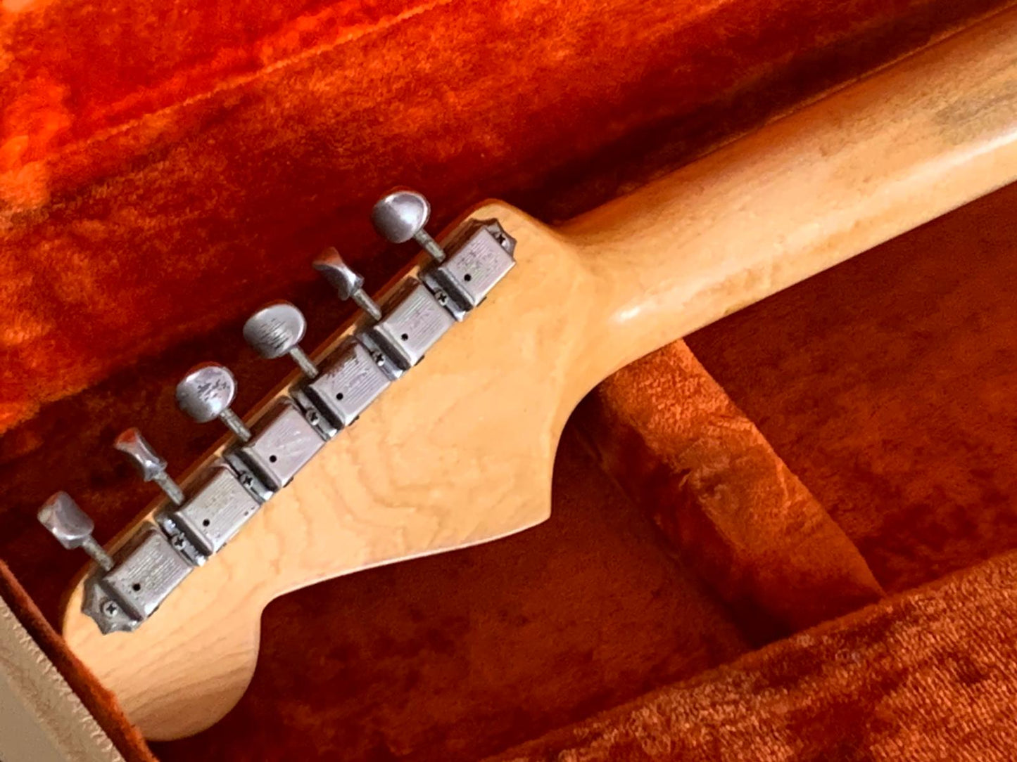 1963 Original Fender Stratocaster (Pre CBS) refinished - White case