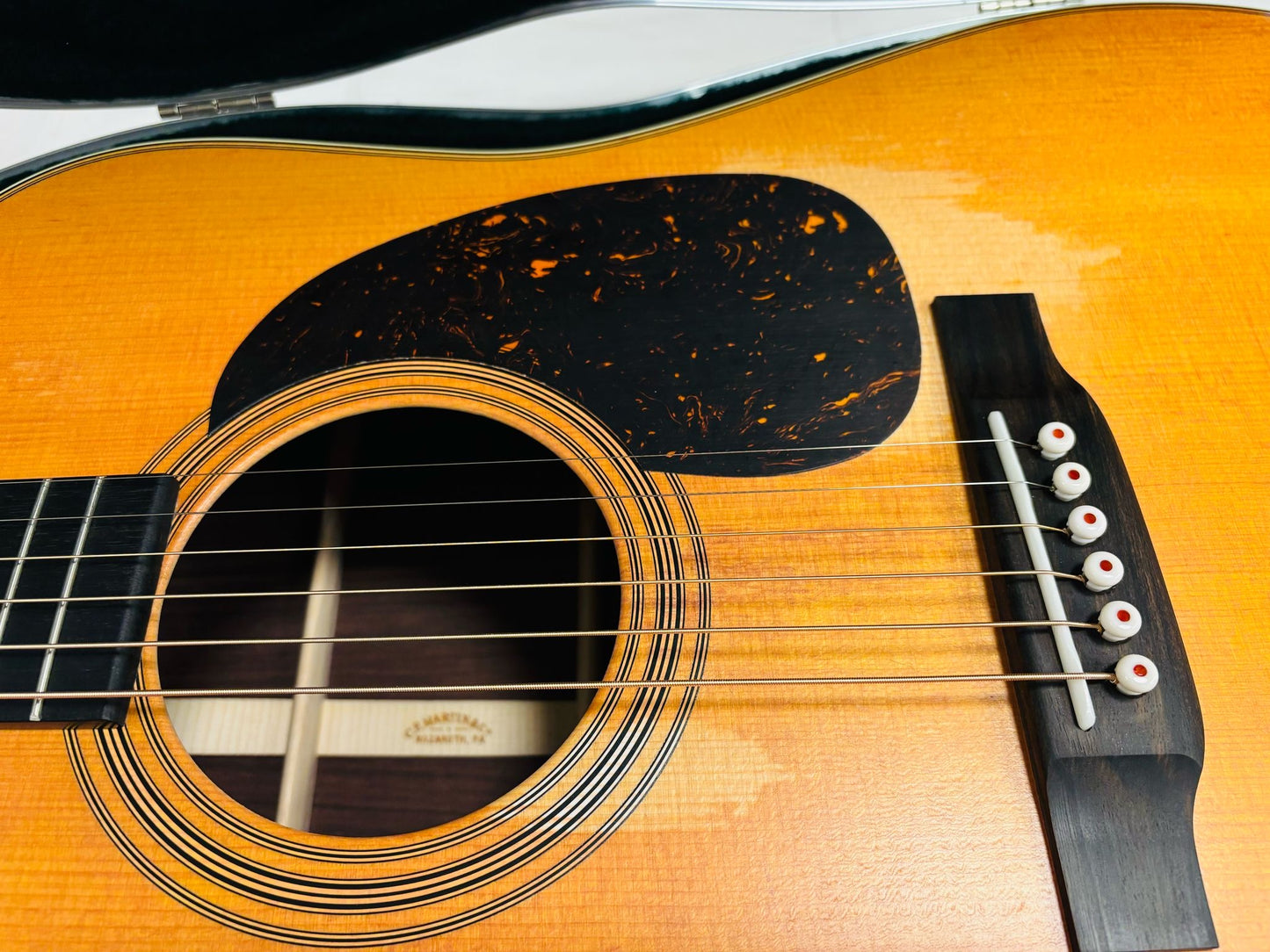 Martin D-28 Street Legend ( Pre-owned) 2024