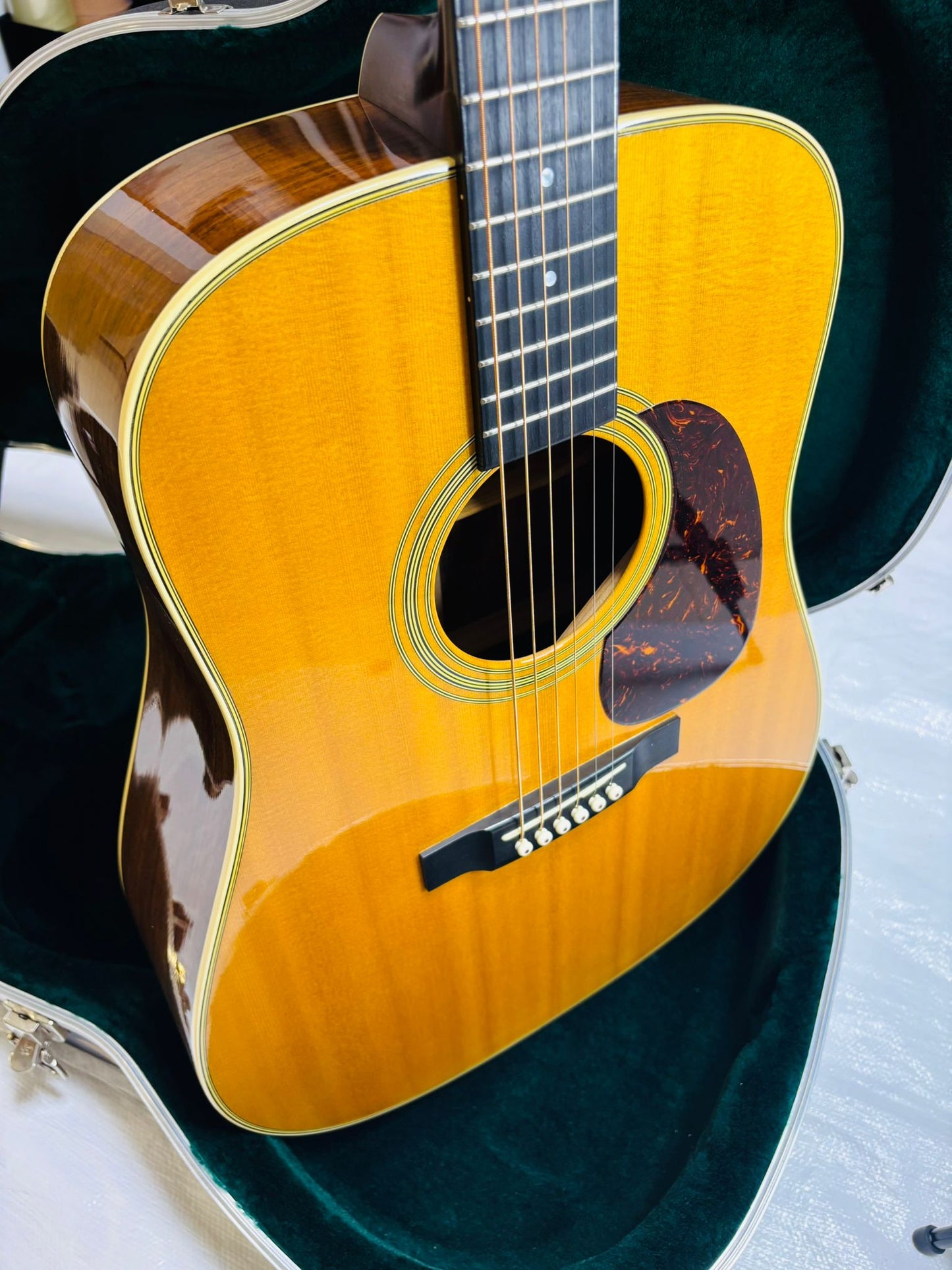 Martin D-28 (Pre-owned) 2019