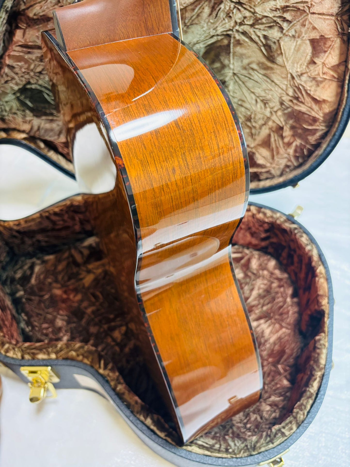 Martin 00-18V (Pre-owned) 2004 Vintage Series