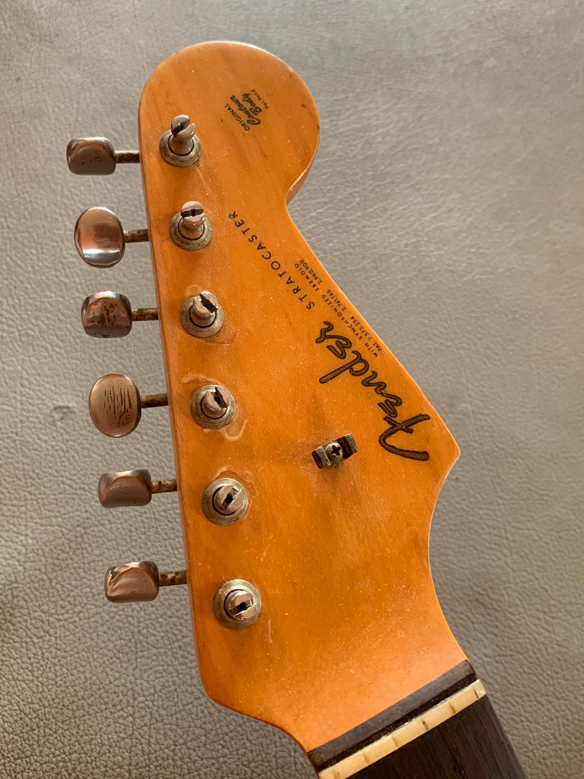 1963 Original Fender Stratocaster (Pre CBS) refinished - White case
