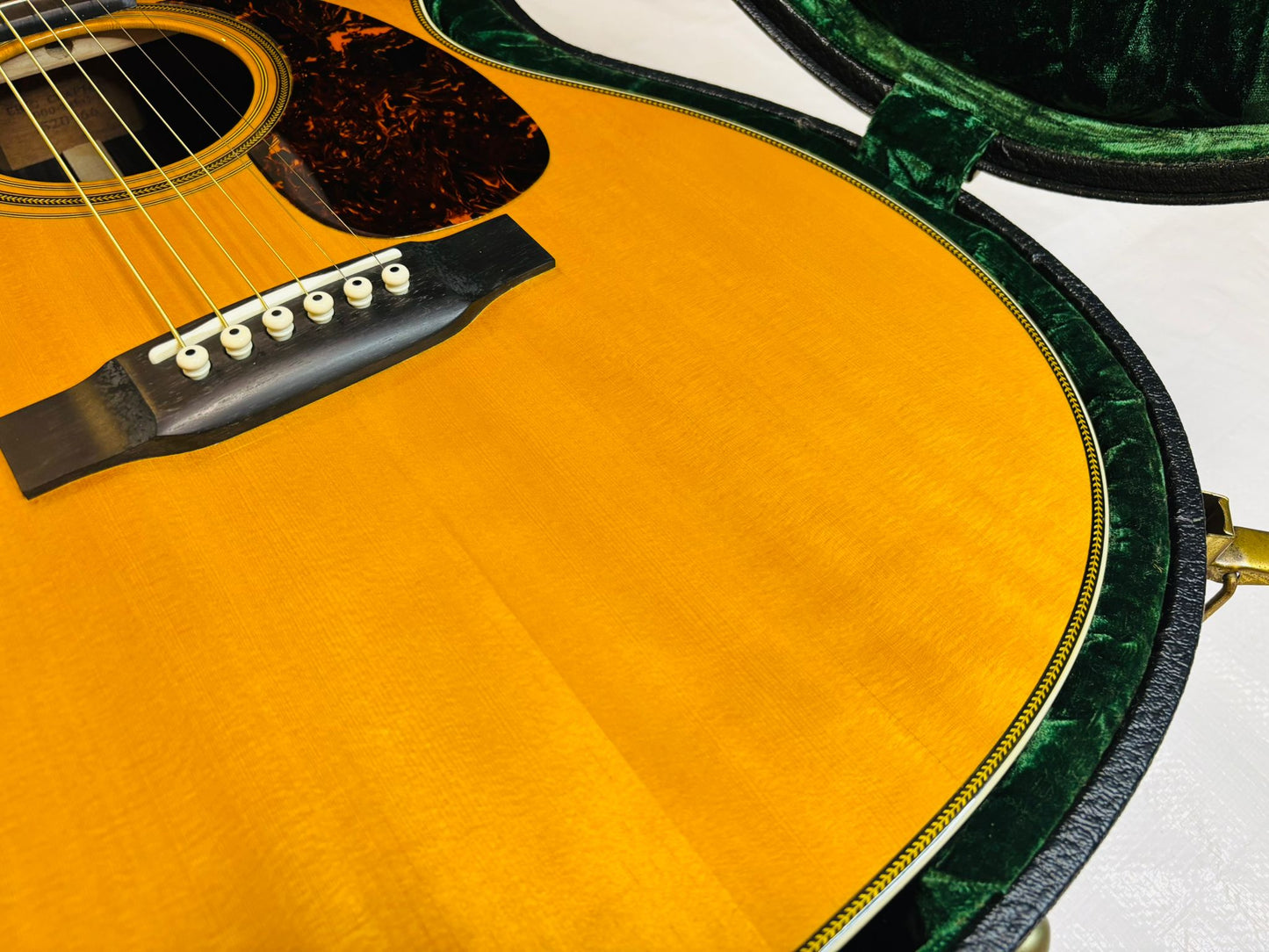 Martin 000-28EC Eric Clapton (Pre-owned) 2011