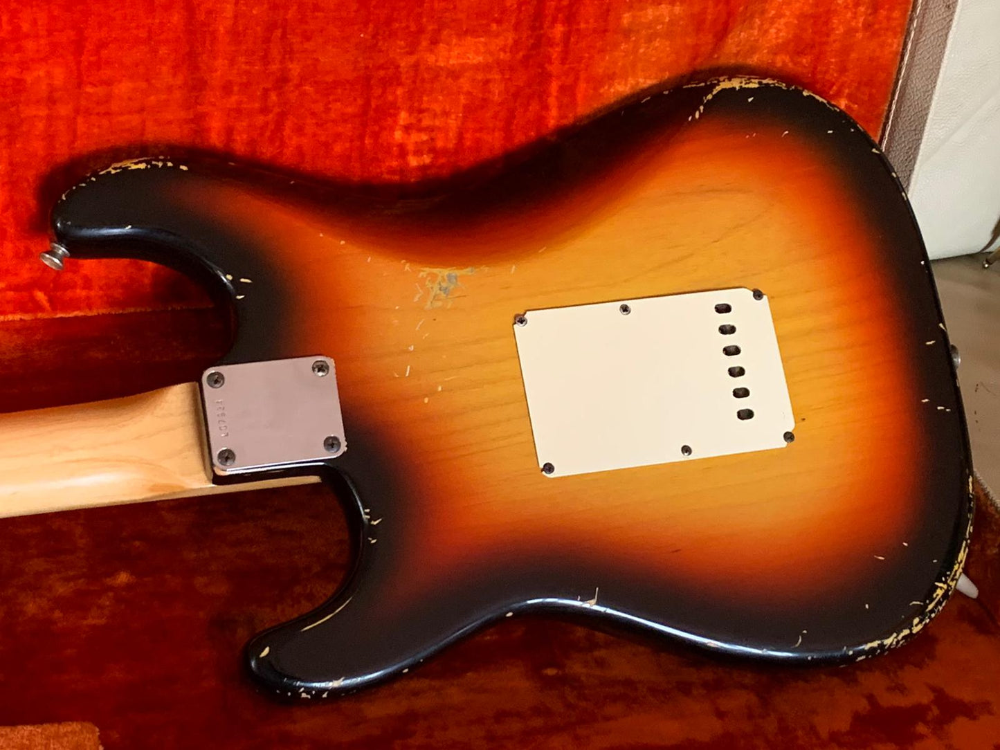 1963 Original Fender Stratocaster (Pre CBS) refinished - White case