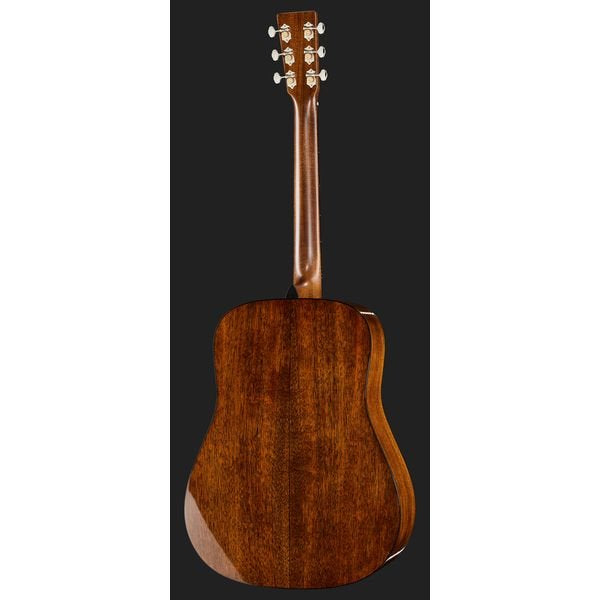 Martin D-18
