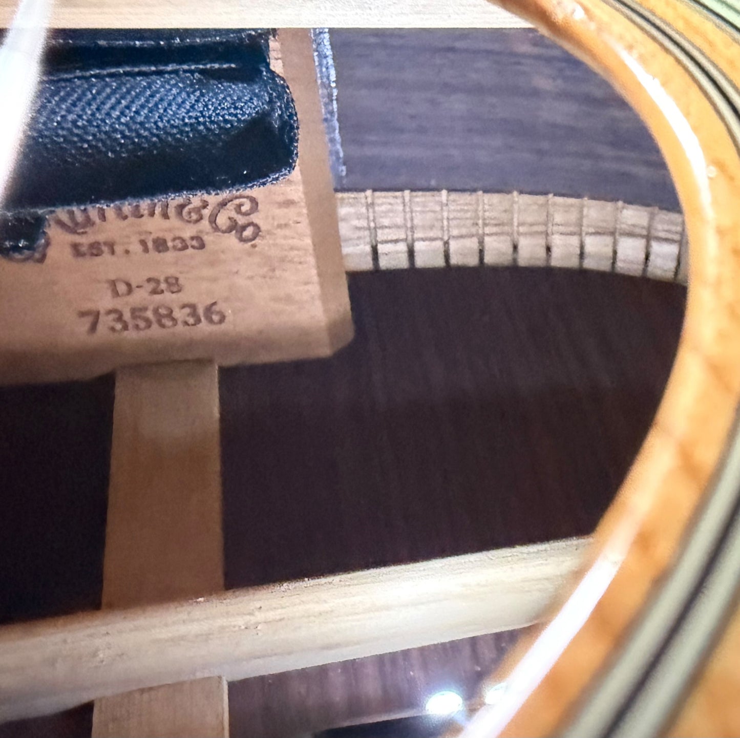 Martin D-28 standard 2000 with L.R Baggs Anthem