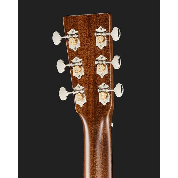 Martin D-18