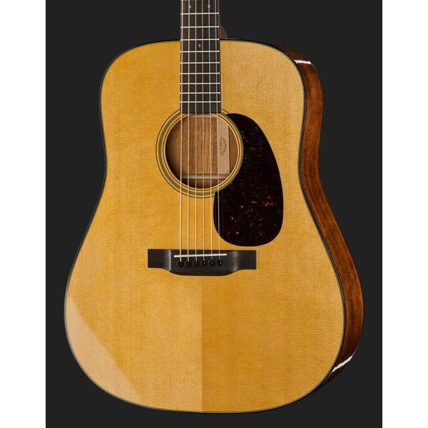 Martin D-18