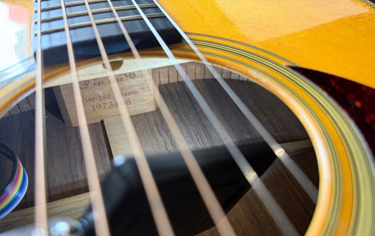 Martin OM-28 Retro (Pre-owned) 2026 - Aura pickup
