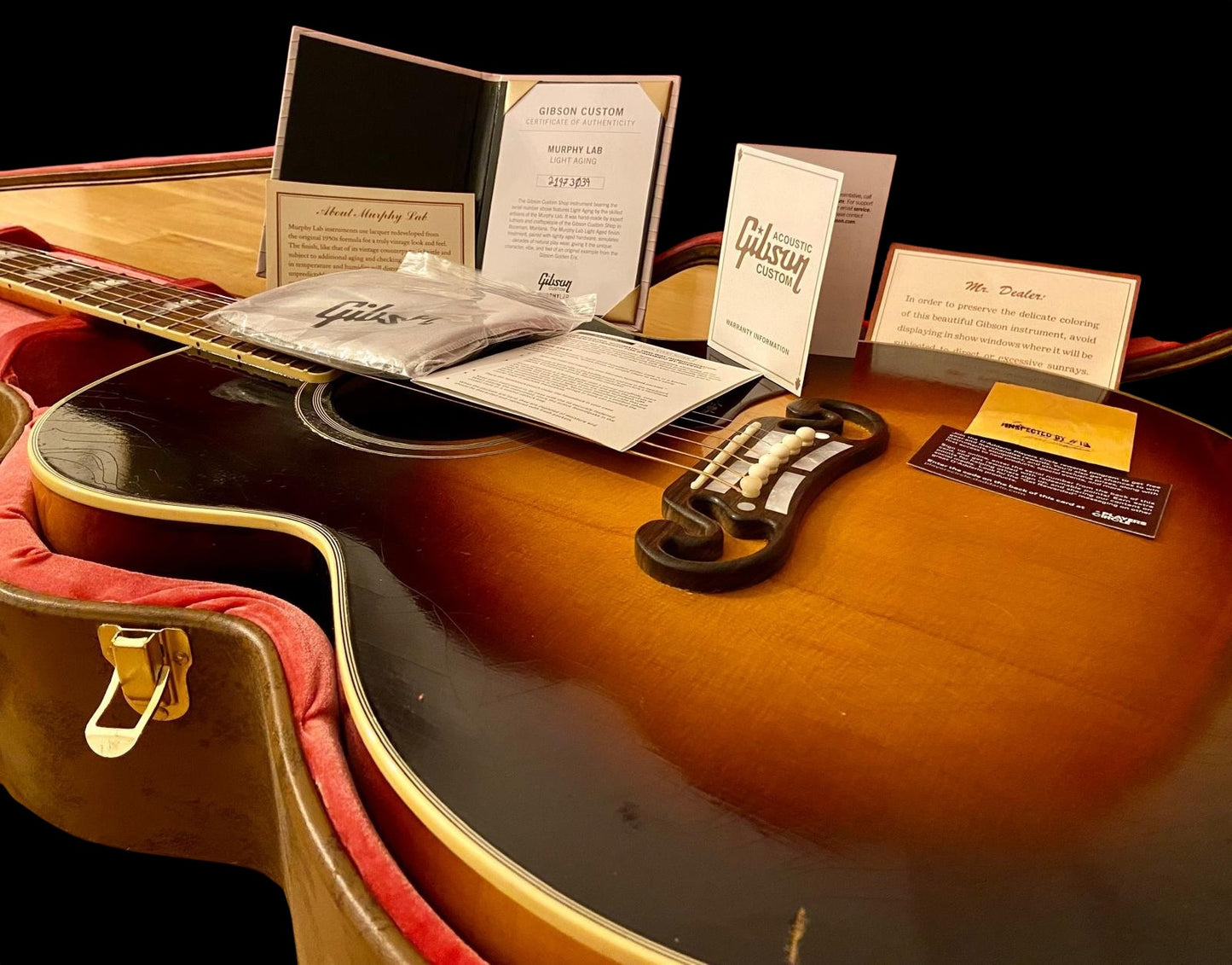 Gibson Murphy Lab 1957 SJ-200 Light Aged ~Vintage Sunburst (Pre-owned) 2023