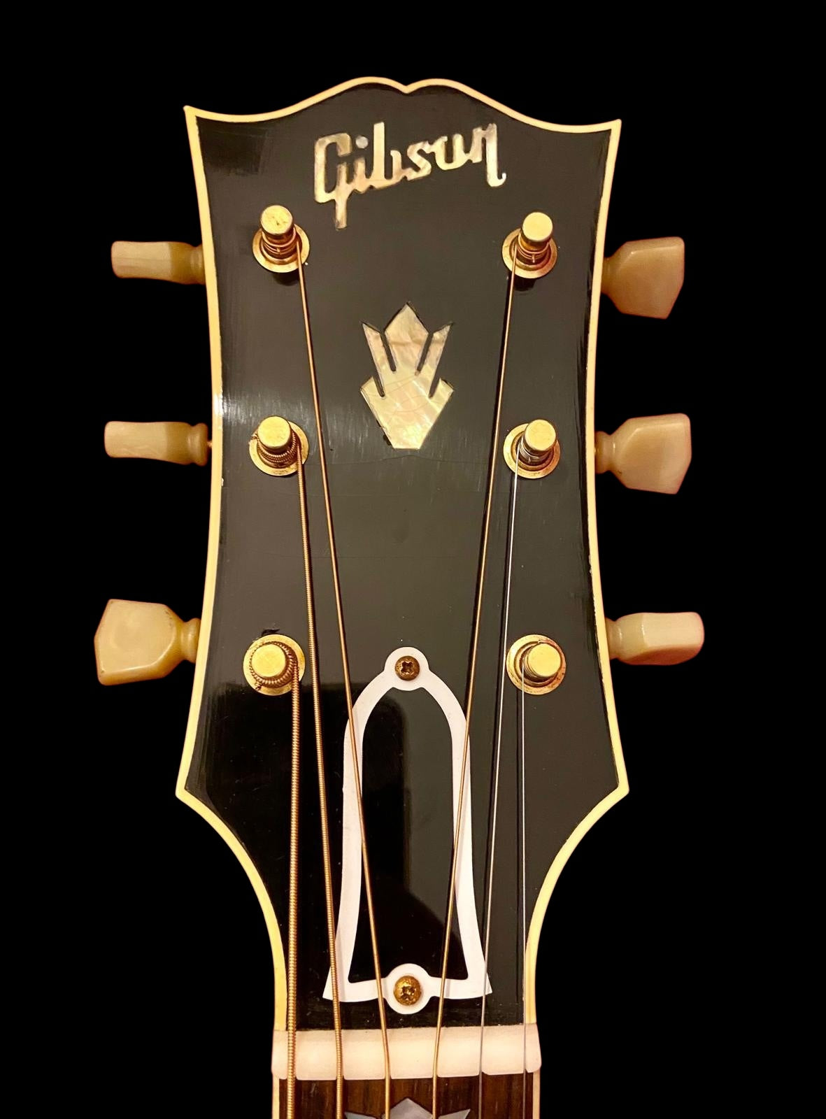 Gibson Murphy Lab 1957 SJ-200 Light Aged ~Vintage Sunburst (Pre-owned) 2023