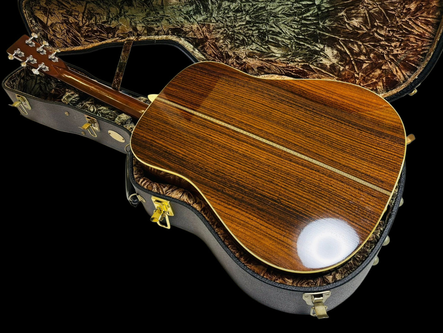 Martin HD-28V (Pre-owned) vintage series with pickup 2008