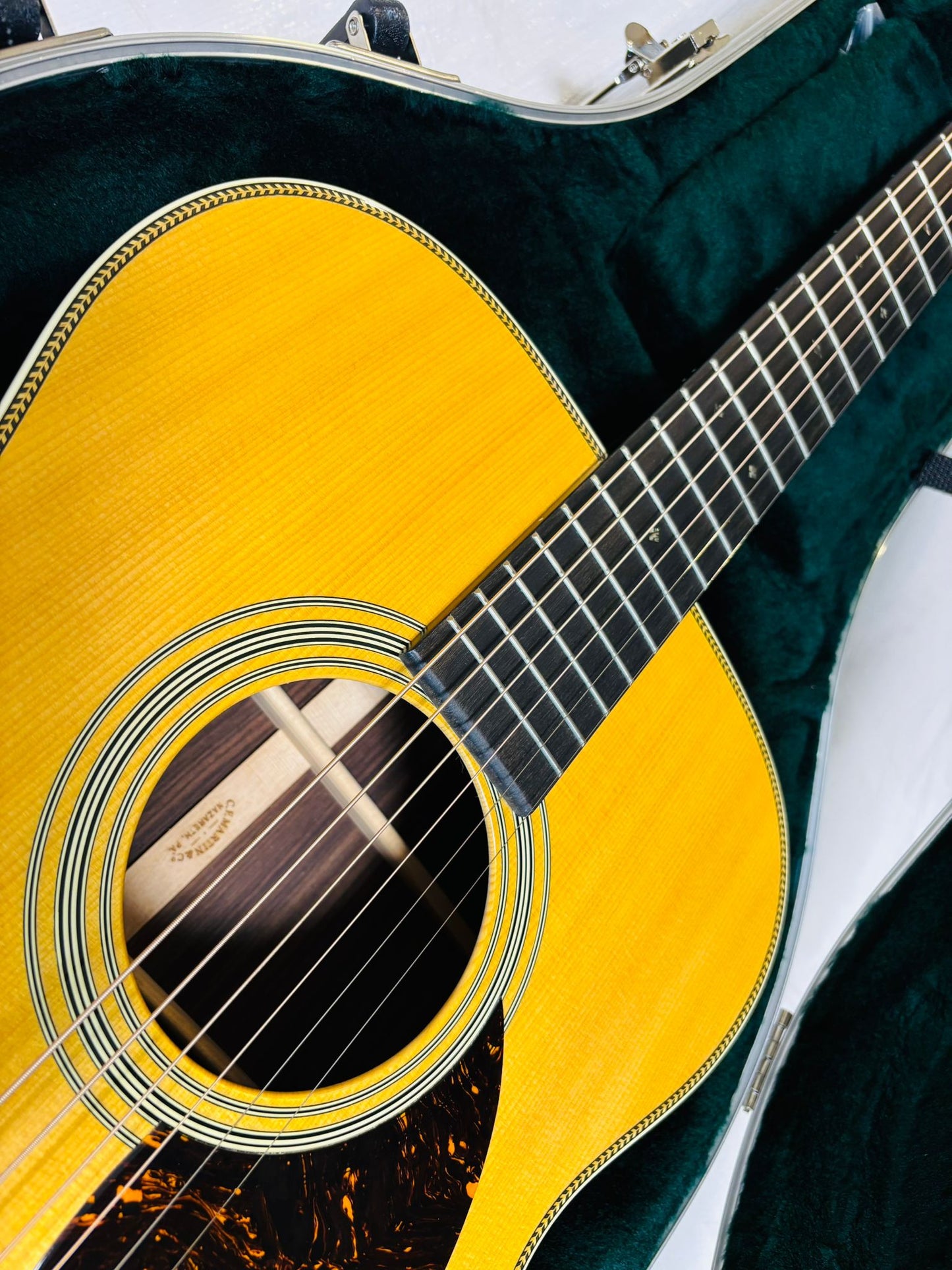Martin OM-28 (Pre-owned) 2024 - Like Brand New