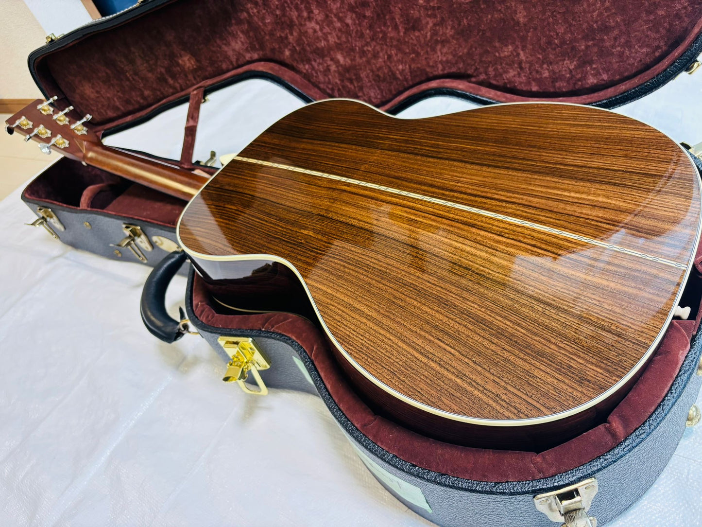 Martin 000-28 Sunburst (Pre-owned) 2023