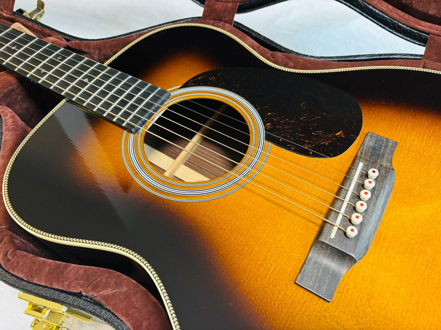 Martin 000-28 Sunburst (Pre-owned) 2023