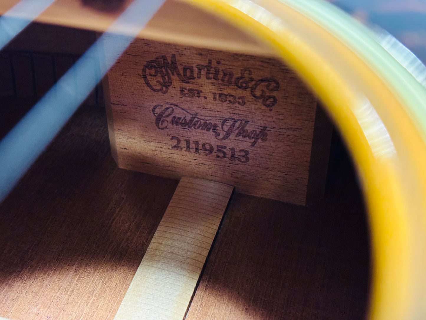 Martin D-18 custom shop acoustic guitar (Pre-owned) 2018