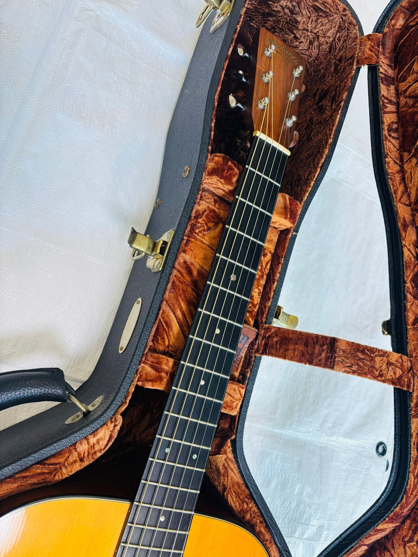 Martin D-18GE Golden Era 2004 – Adirondack & Mahogany Powerhouse