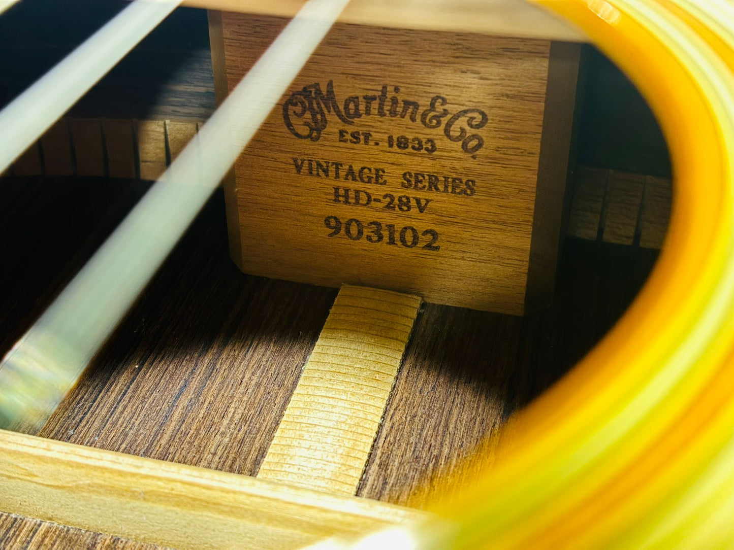 Martin HD-28V Vintage Series (Pre-owned) 2012