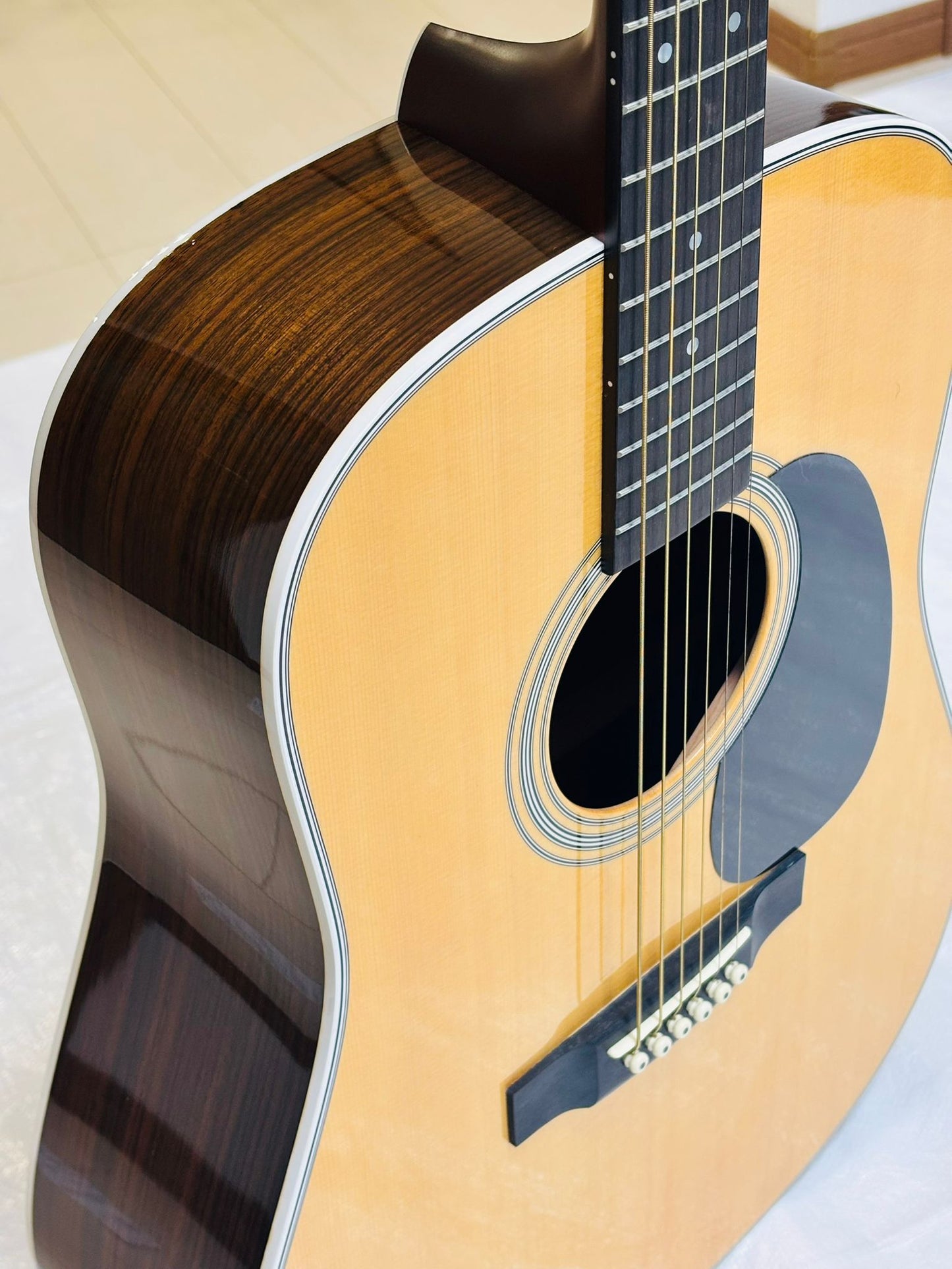 Martin D-28 custom shop (Pre-owned) 2011