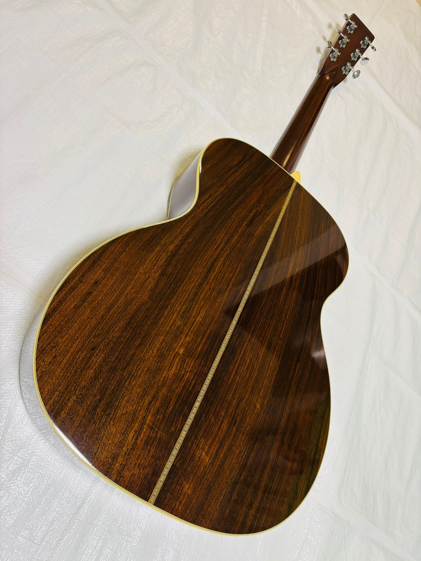 Martin OM-28V Vintage Series Sunburst (Pre-owned) 2000