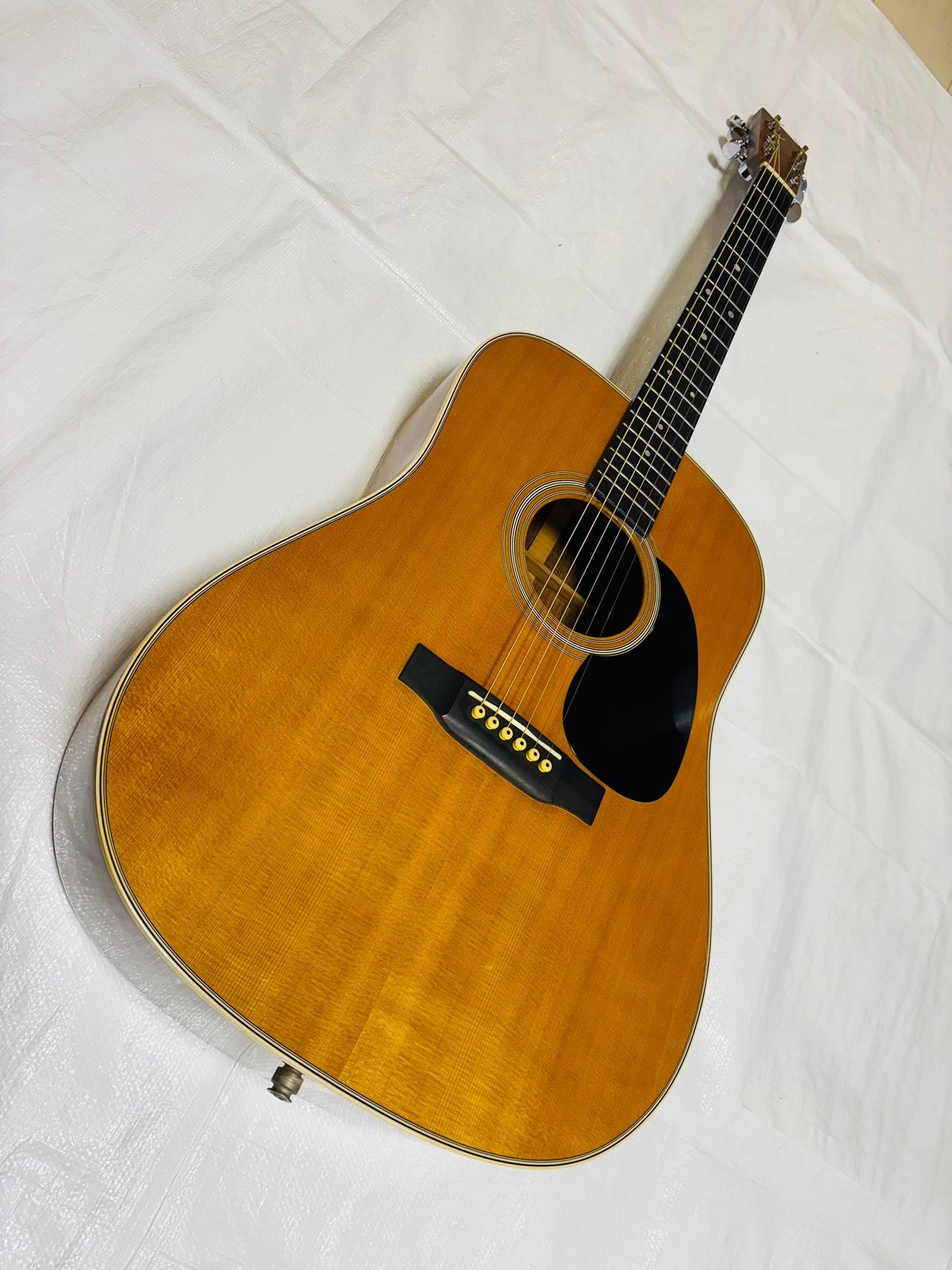 Martin D-28 ( Pre-owned) 2010 Martin pickup