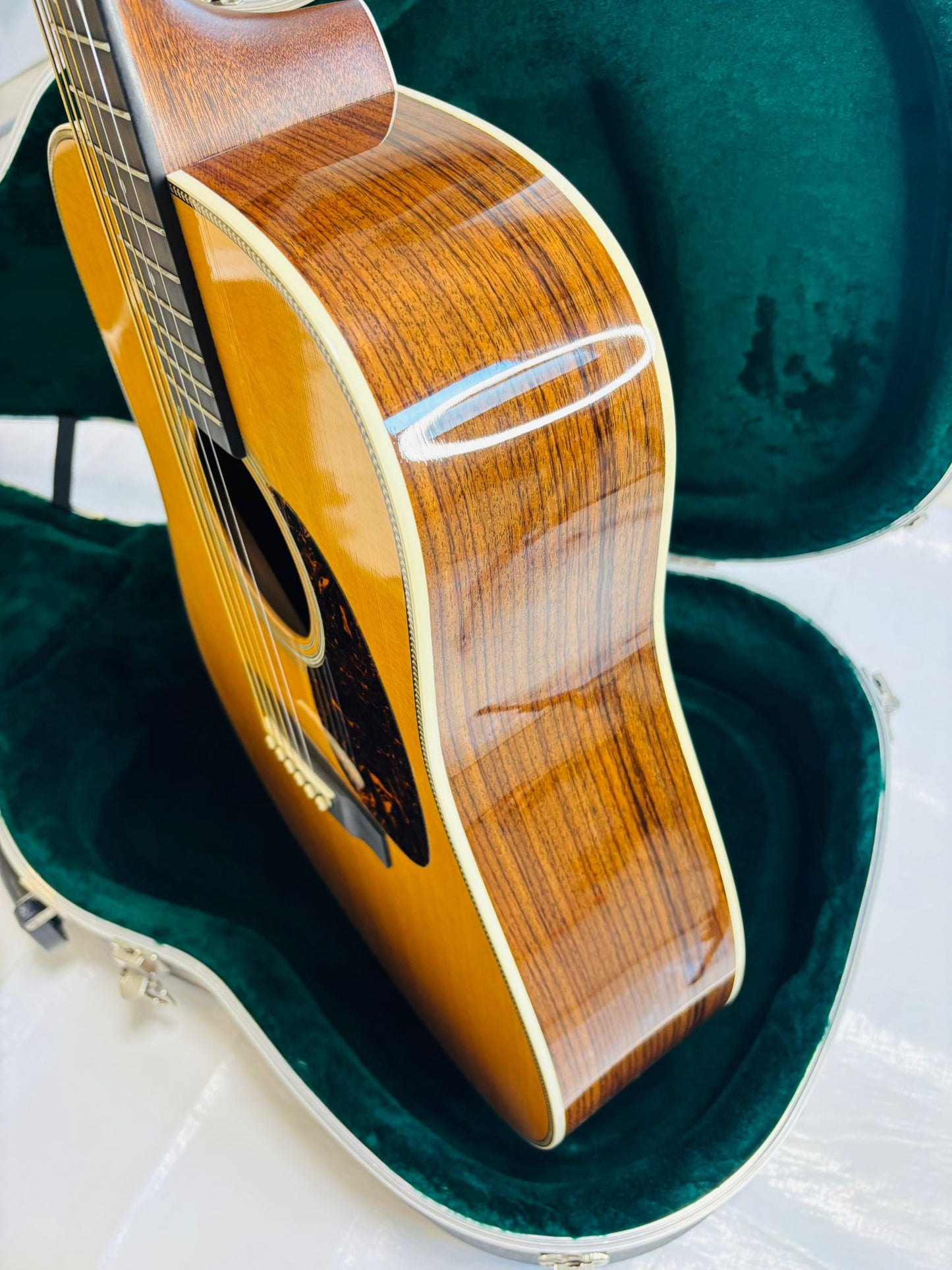 Martin HD-28 (Pre-owned) 2014