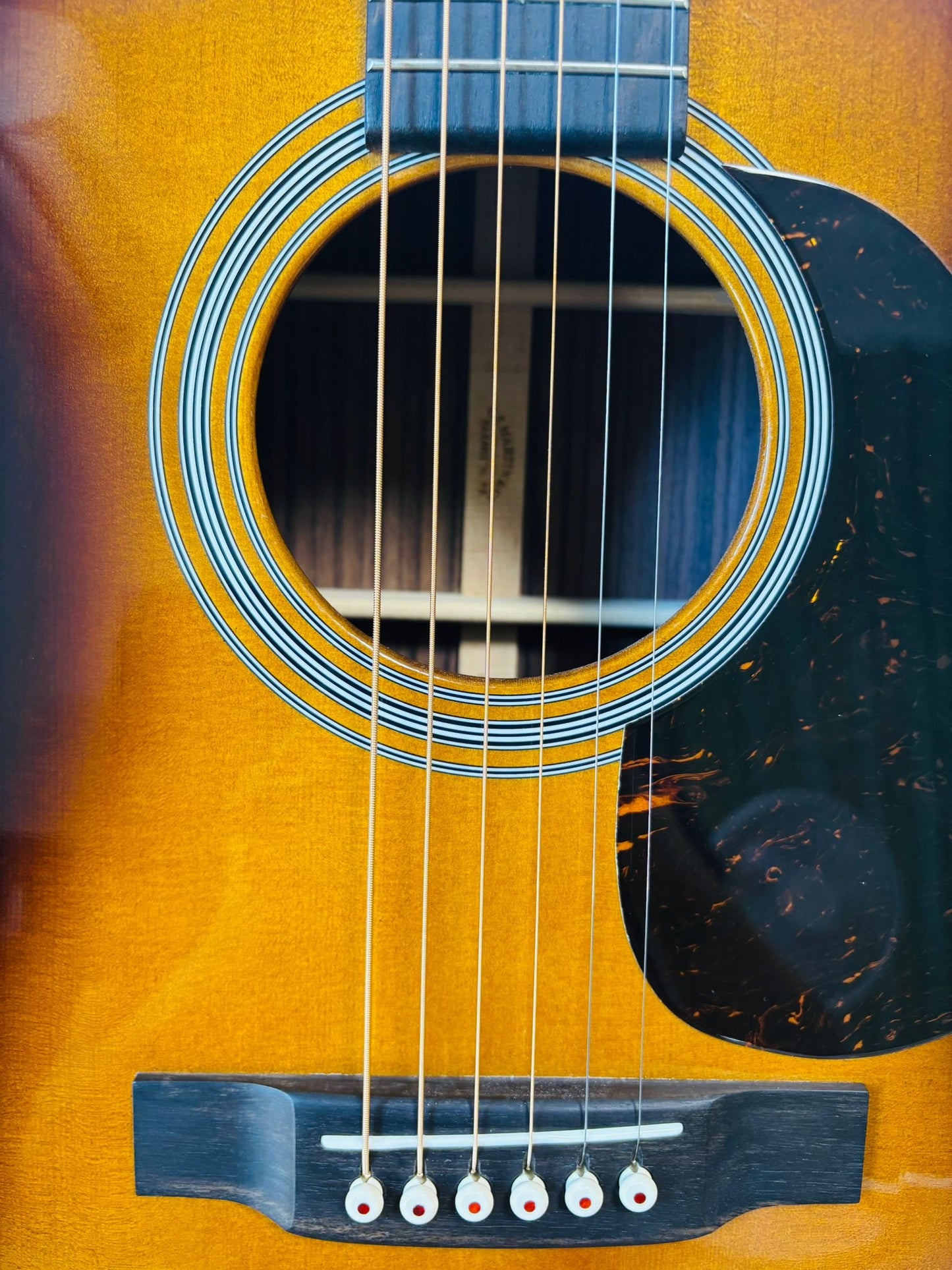 Martin 000-28 Sunburst (Pre-owned) 2023 Like New