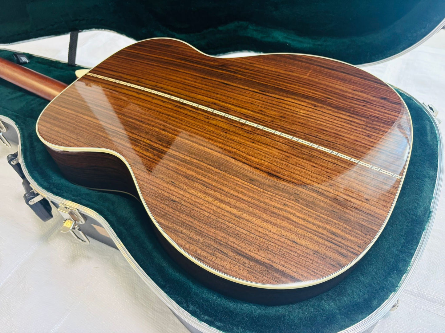 Martin 000-28 Sunburst (Pre-owned) 2023 Like New