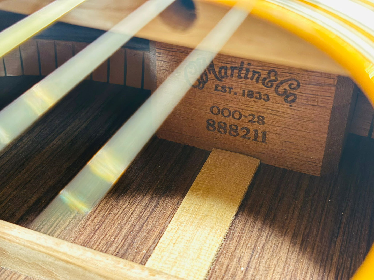 Martin 000-28 (Pre-owned) 2001