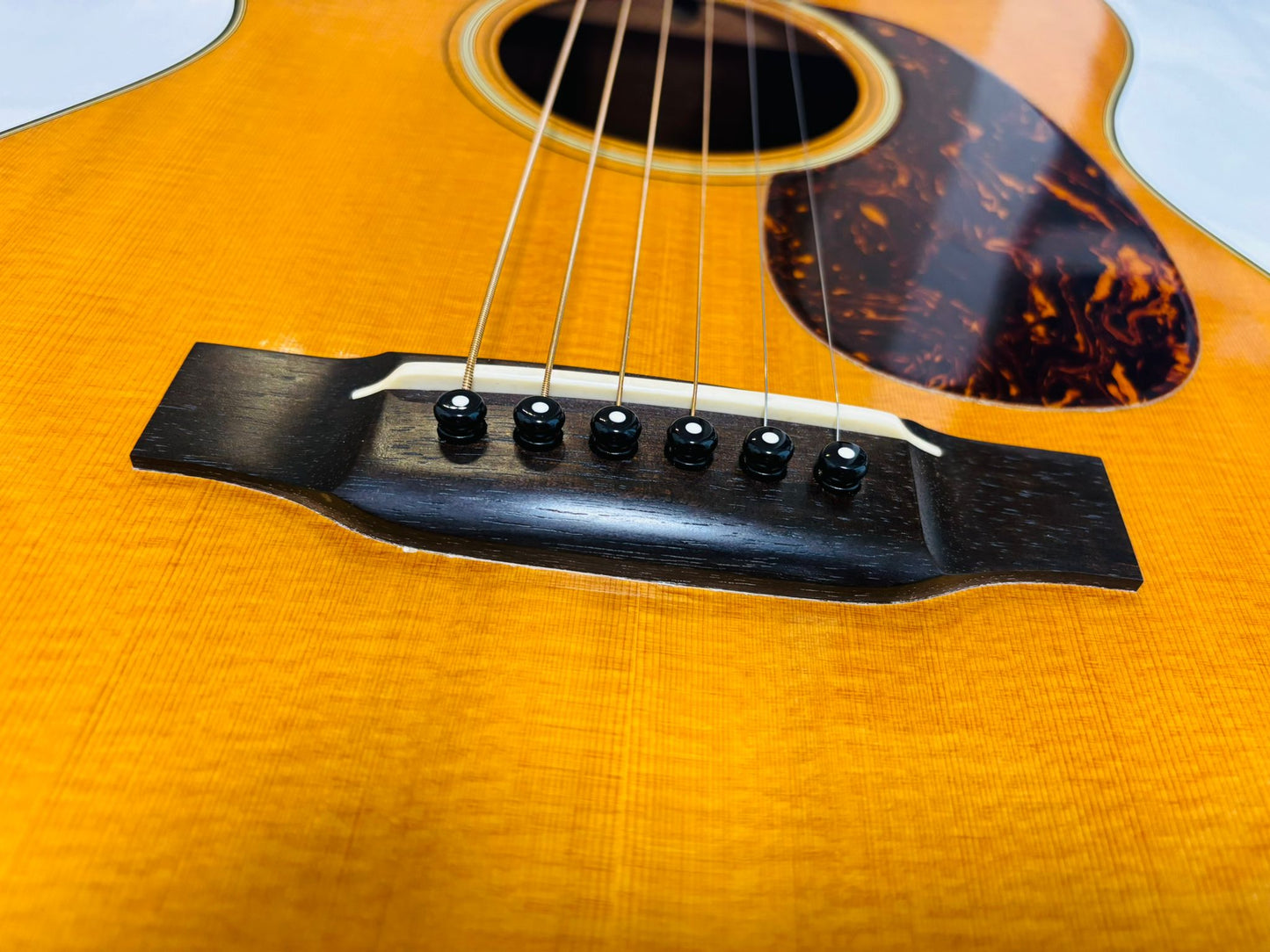 Martin 00-18V Vintage Series (Pre-owned) 2011