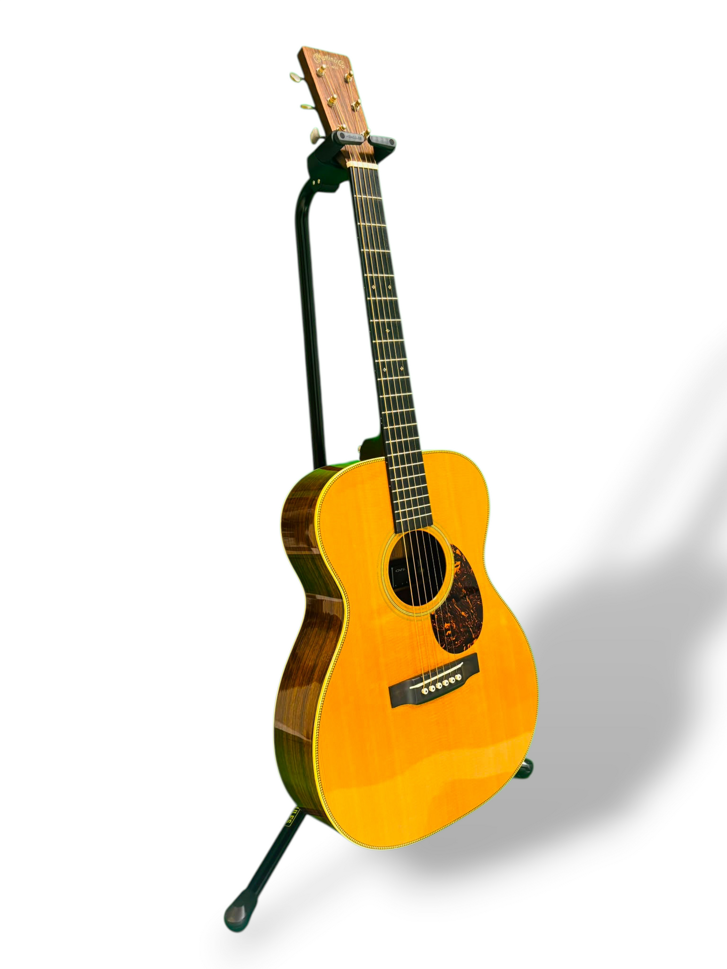 Martin OM-28V Vintage Series 2013 - Oval active pickup