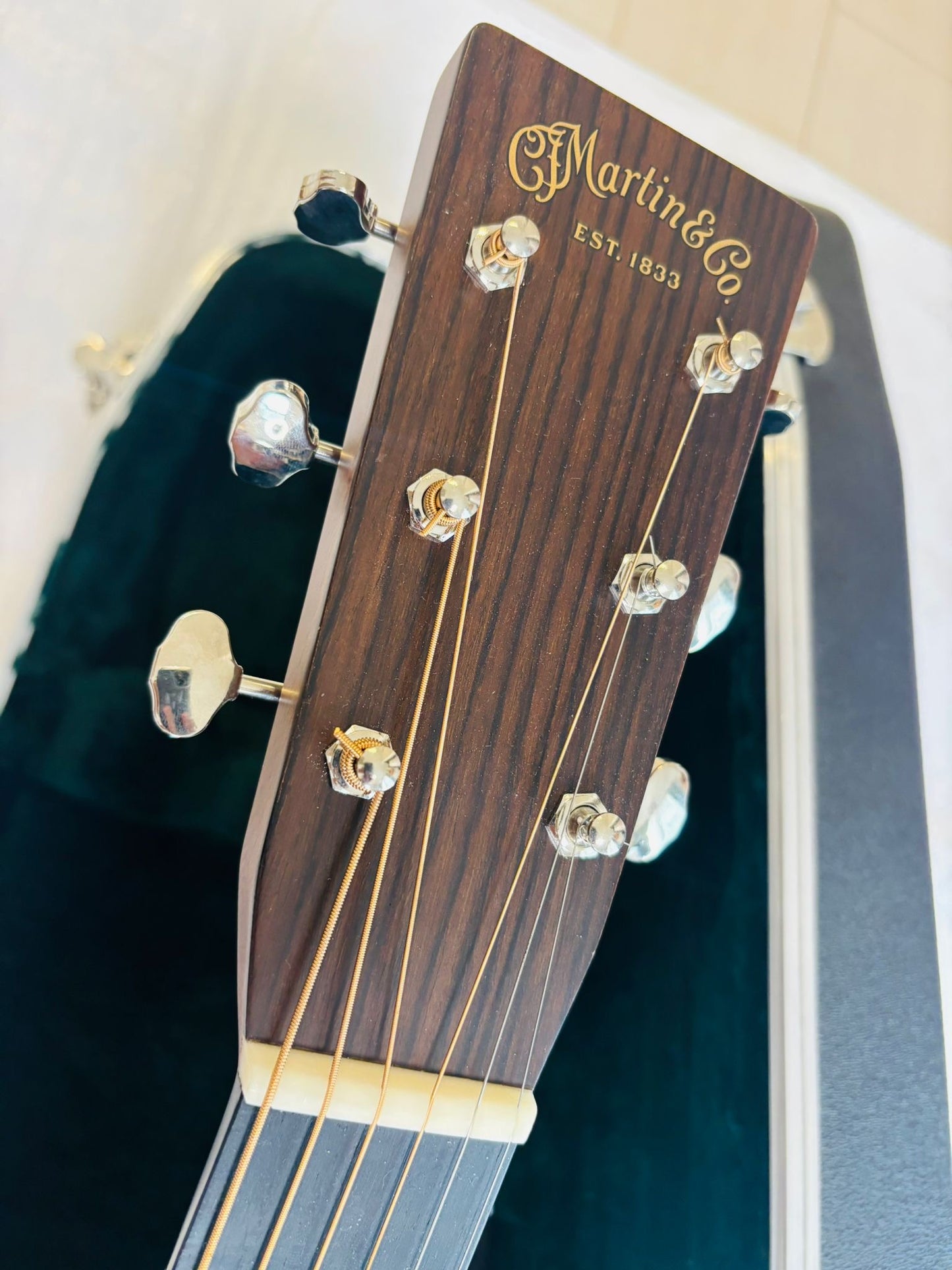 Martin 000-28 Sunburst (Pre-owned) 2023 Like New