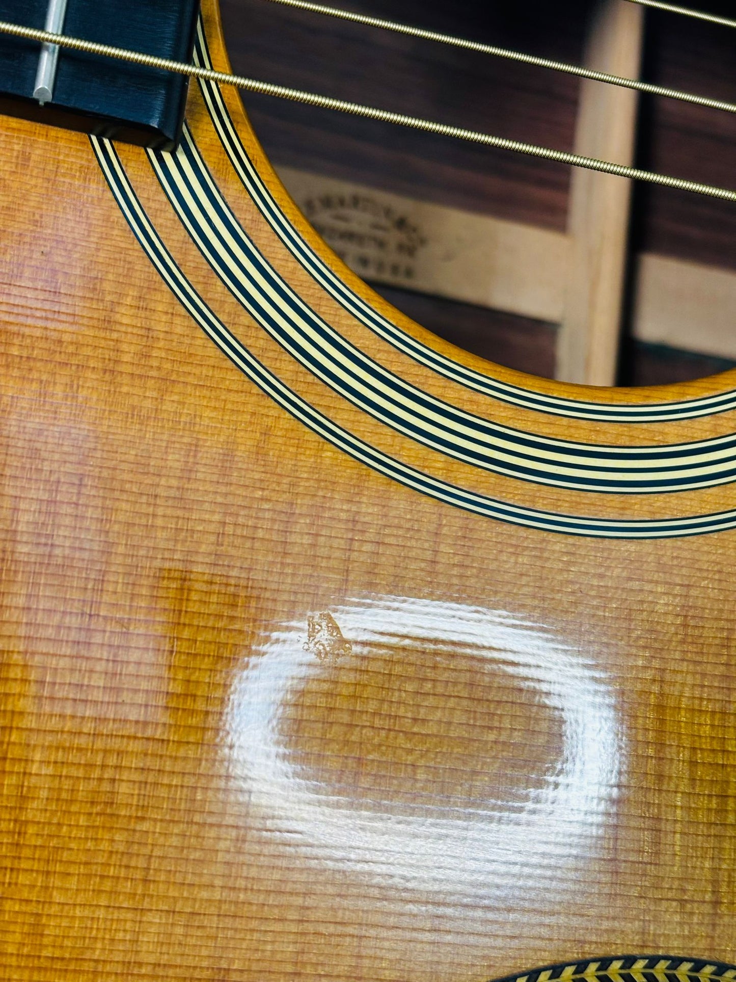 Martin OM-28V (Pre-owned) 2005