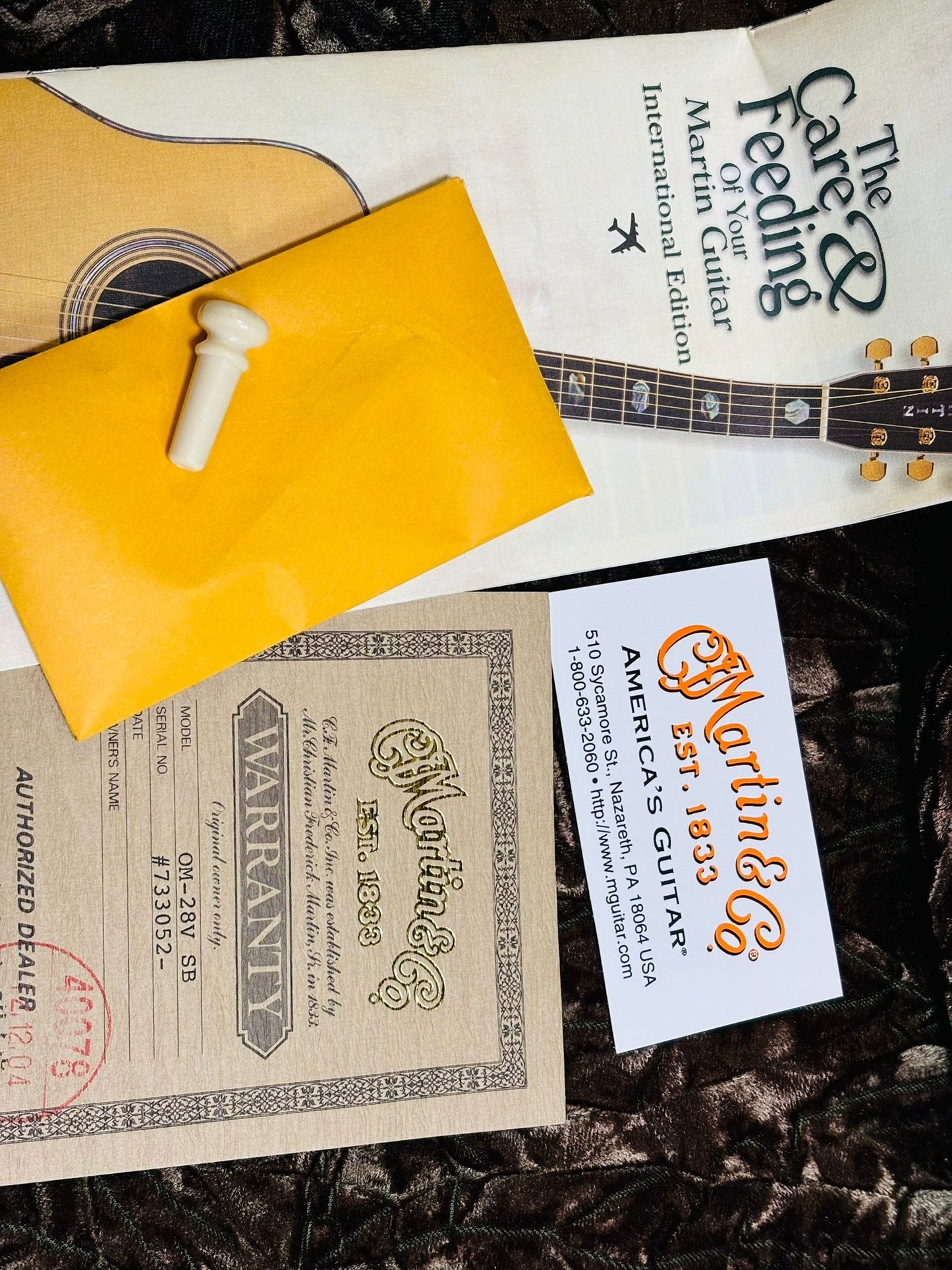 Martin OM-28V Vintage Series Sunburst (Pre-owned) 2000