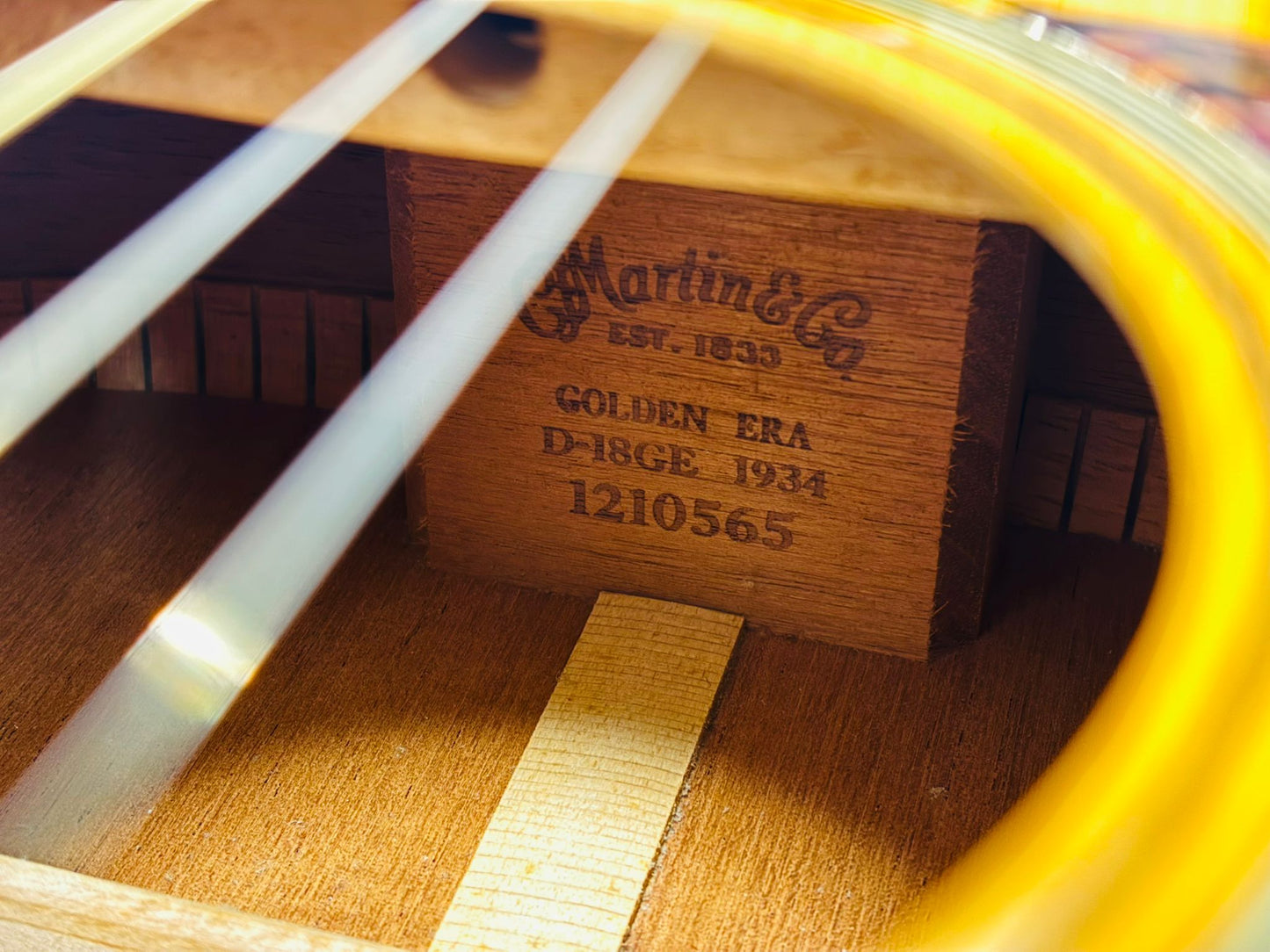 Martin D-18GE Golden Era (Pre-owned) 2007