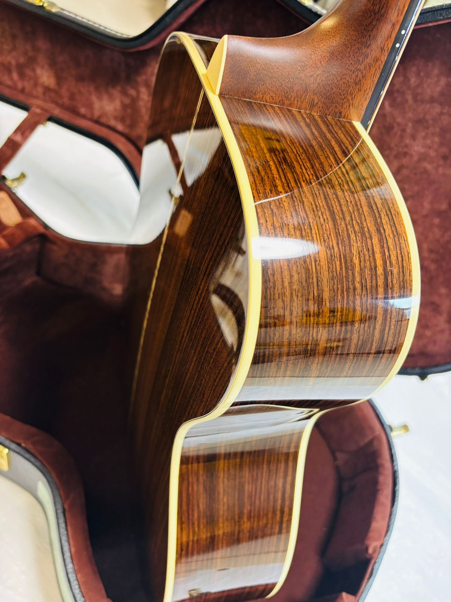 Martin 000-28 Sunburst (Pre-owned) 2023