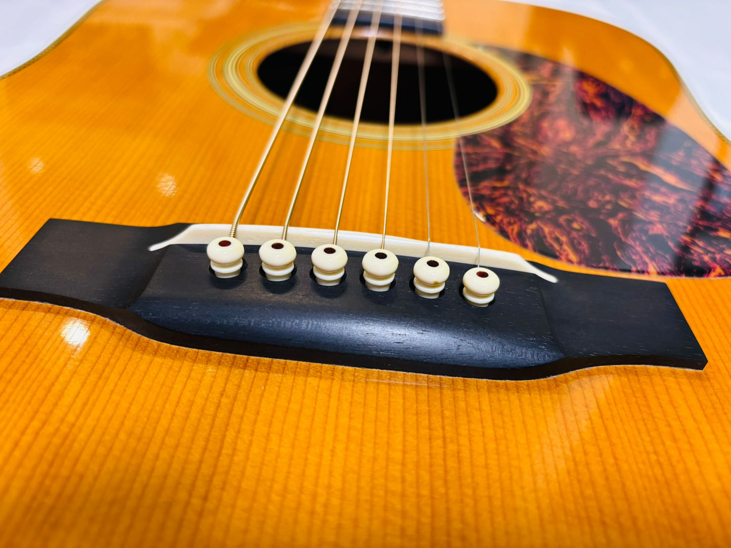 Martin HD-28V (Pre-owned) 2008