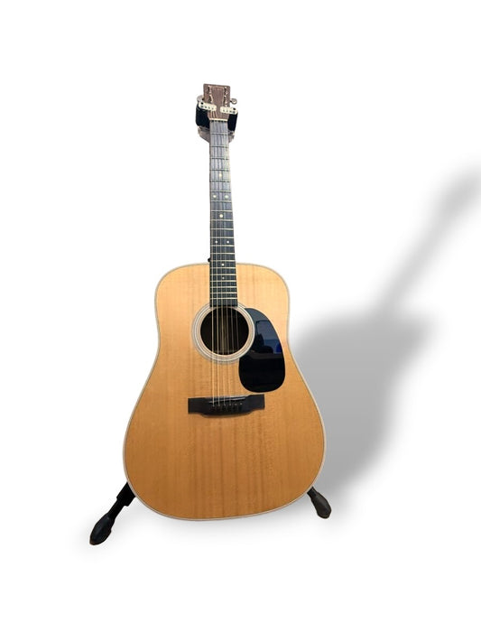 Martin D-28 (Pre-owned) 2016