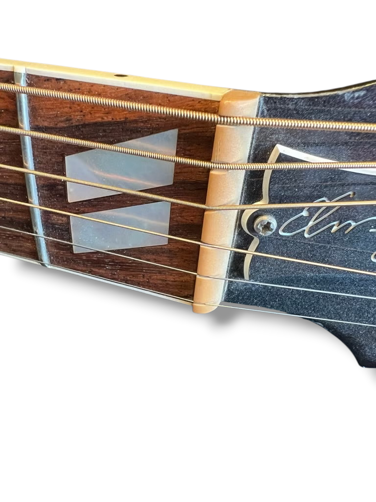 Gibson Elvis Presley Dove (2002) – Limited Edition