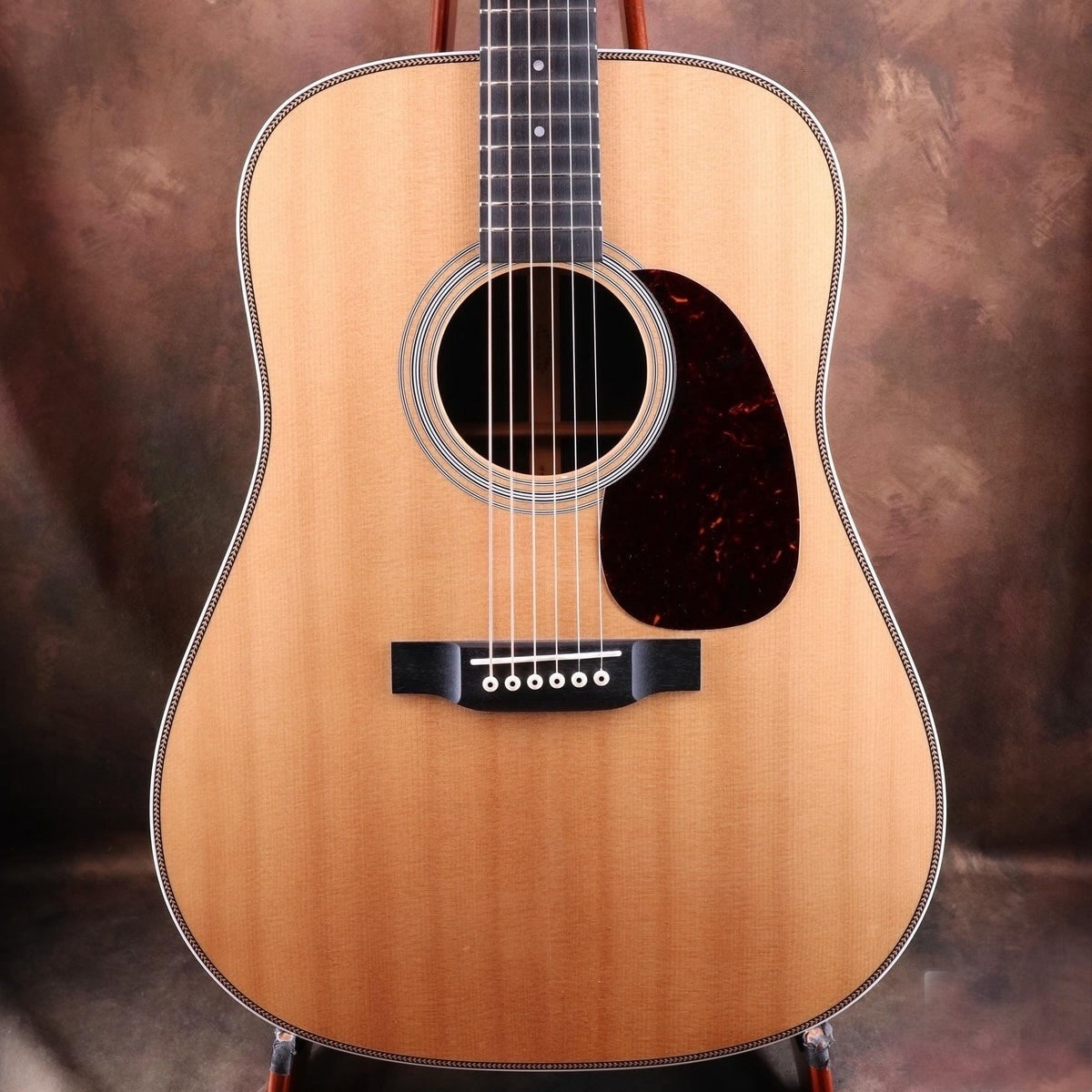 Martin HD-28 (Pre-owned) 2017