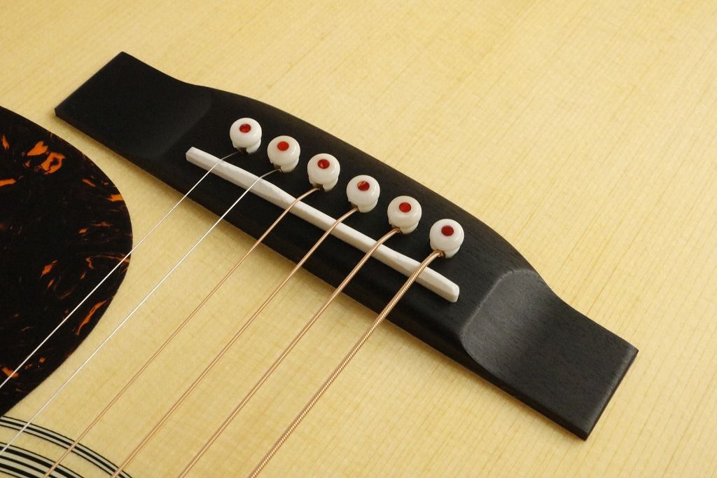 Martin HD-28 Refreshed (Pre-owned) 2025 new specs