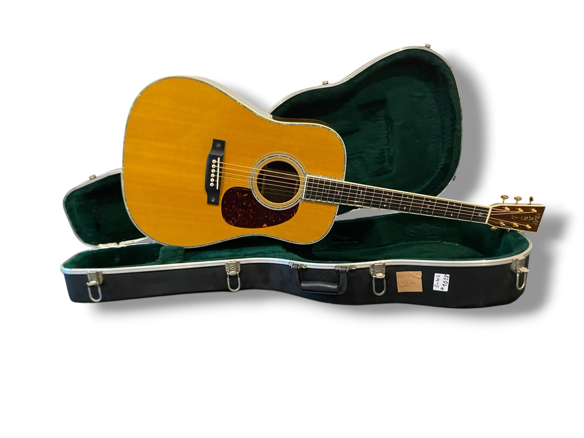 Martin D-42 Standard (Pre-owned) 2015 - great condition